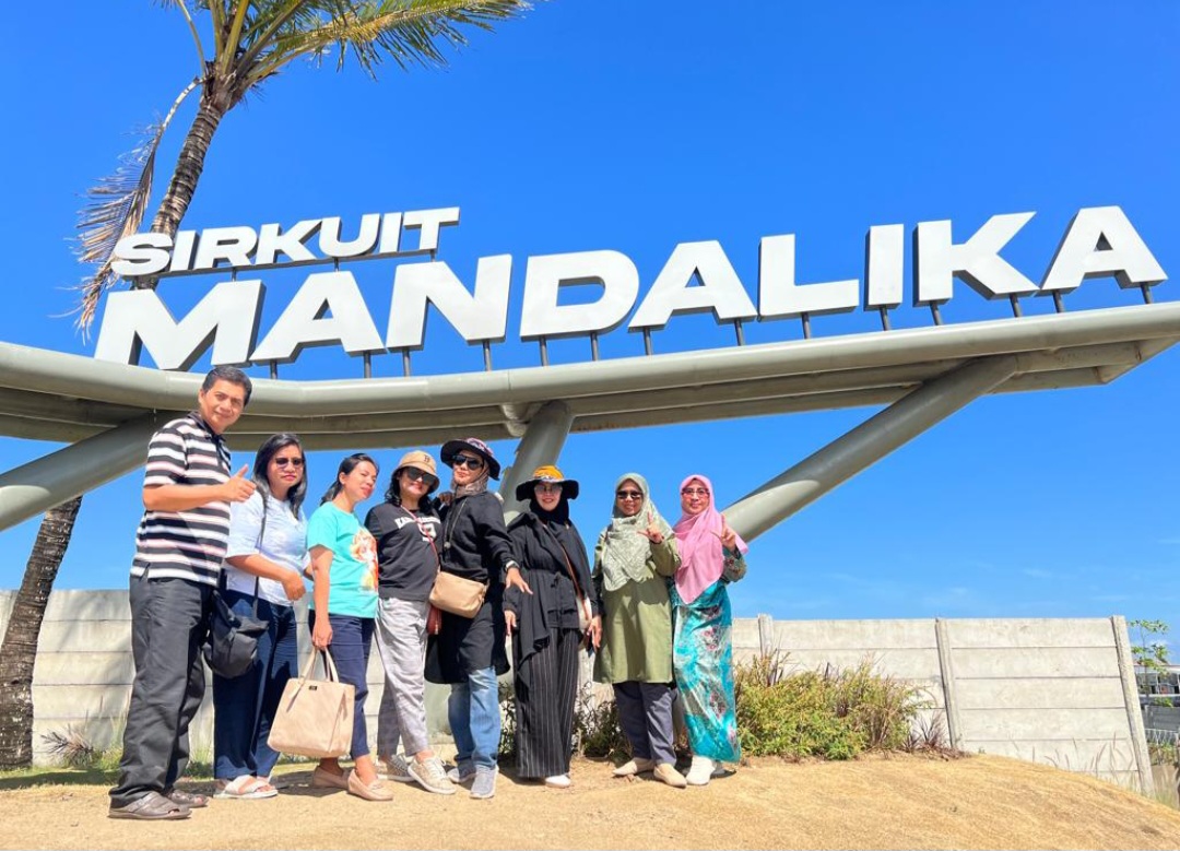 One Day Tour Mandalika & Pantai Kuta Lombok Sehari Penuh